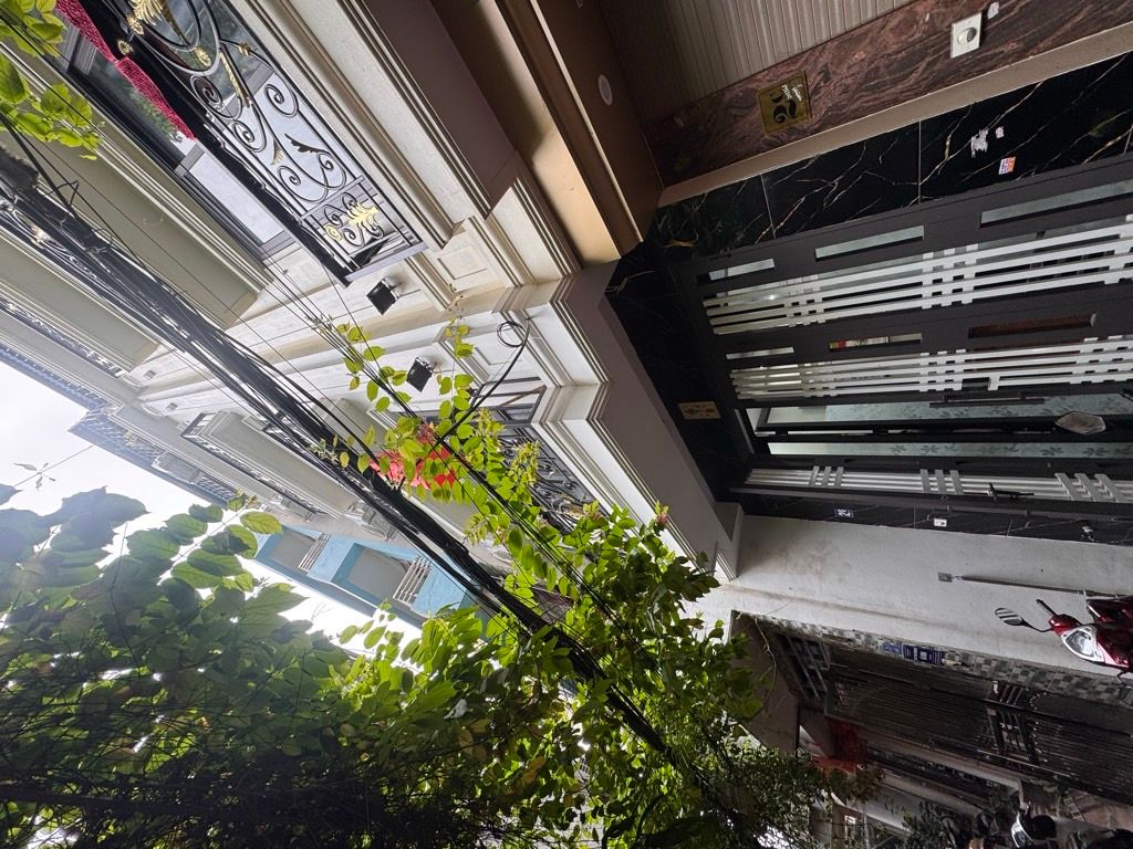 Bán nhà Lĩnh Nam - diện tích 35m2 5 tầng - Ô TÔ ĐỖ CỬA - giá 9,5 tỷ