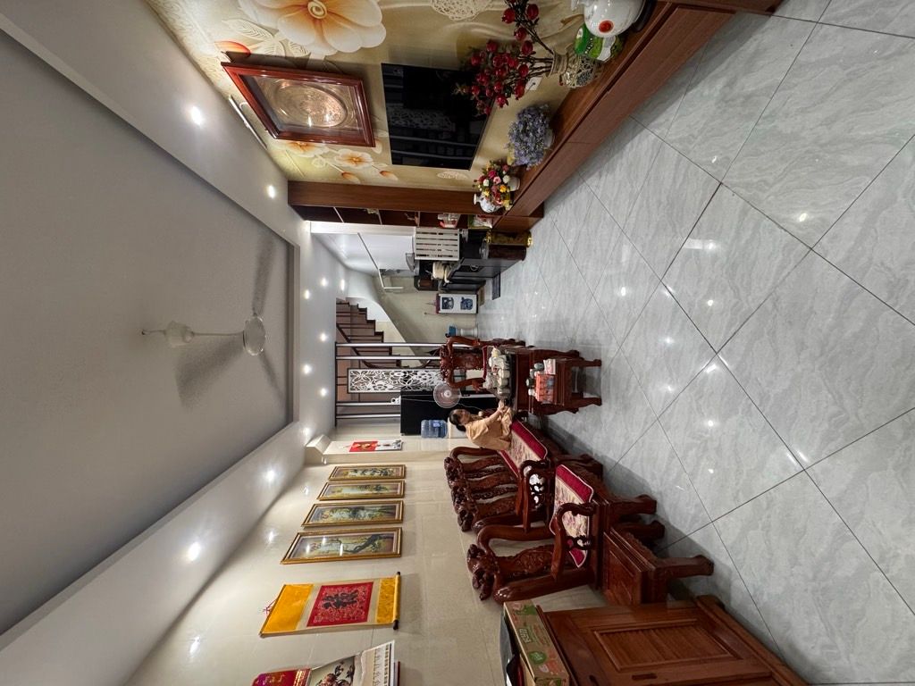 Bán nhà Lĩnh Nam - diện tích 35m2 5 tầng - Ô TÔ ĐỖ CỬA - giá 9,5 tỷ