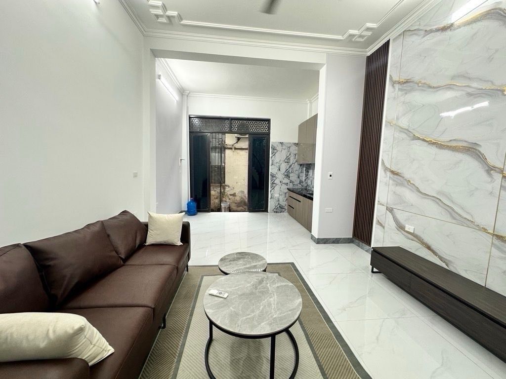 Bán nhà Tân Mai - diện tích 32m2 3 tầng - Nhà vuông đẹp, chủ bao quy hoạch - giá 3,86 tỷ