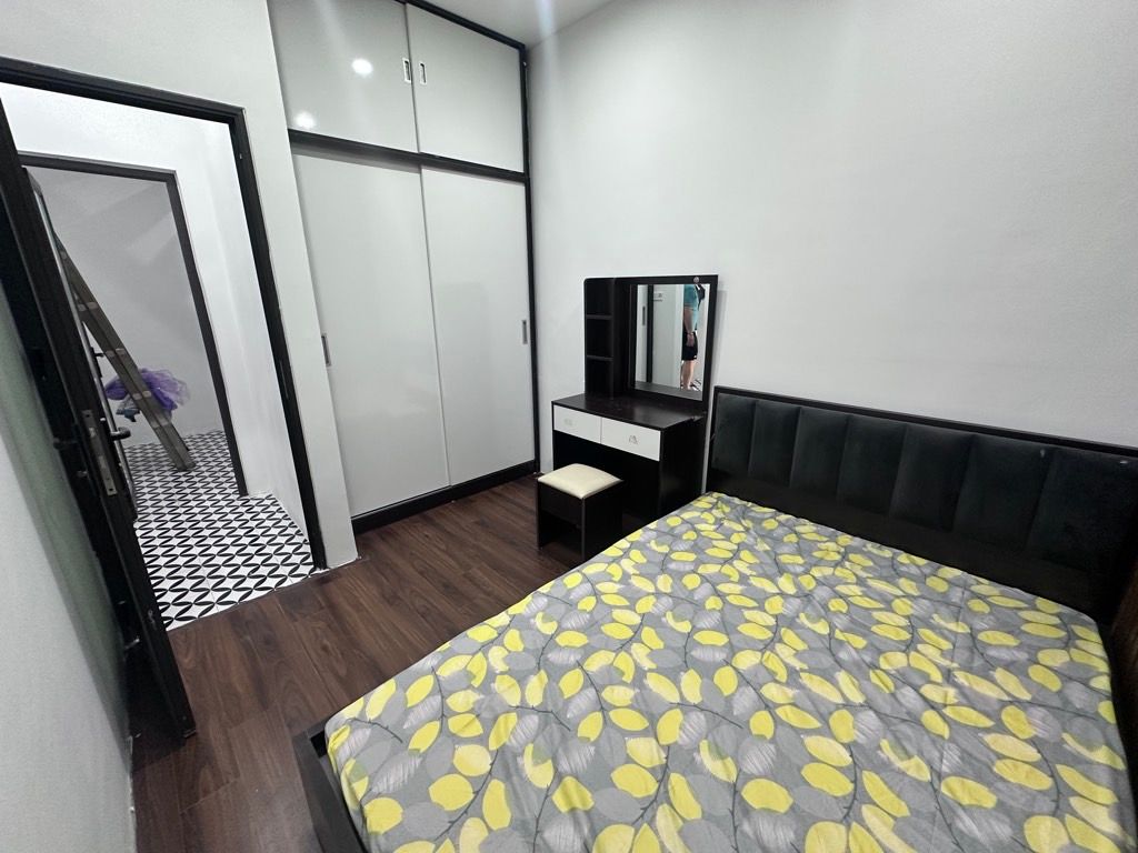 Bán nhà Minh Khai - diện tích 140m2 1 tầng - Mặt phố, view tỉ đô - giá 5,3 tỷ