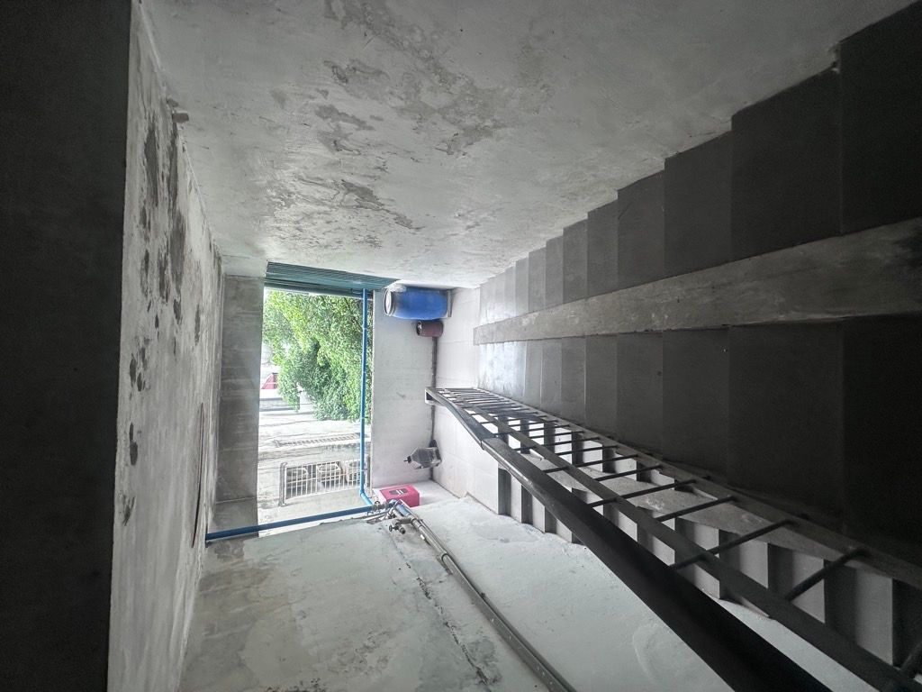 Bán nhà Minh Khai - diện tích 140m2 1 tầng - Mặt phố, view tỉ đô - giá 5,3 tỷ