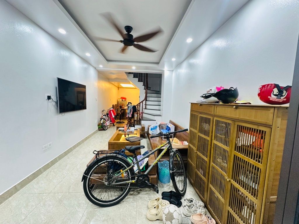 Bán nhà Nguyễn Lương Bằng - diện tích 35.7m2 4 tầng - Nhà đẹp ở ngay - giá 12,9 tỷ