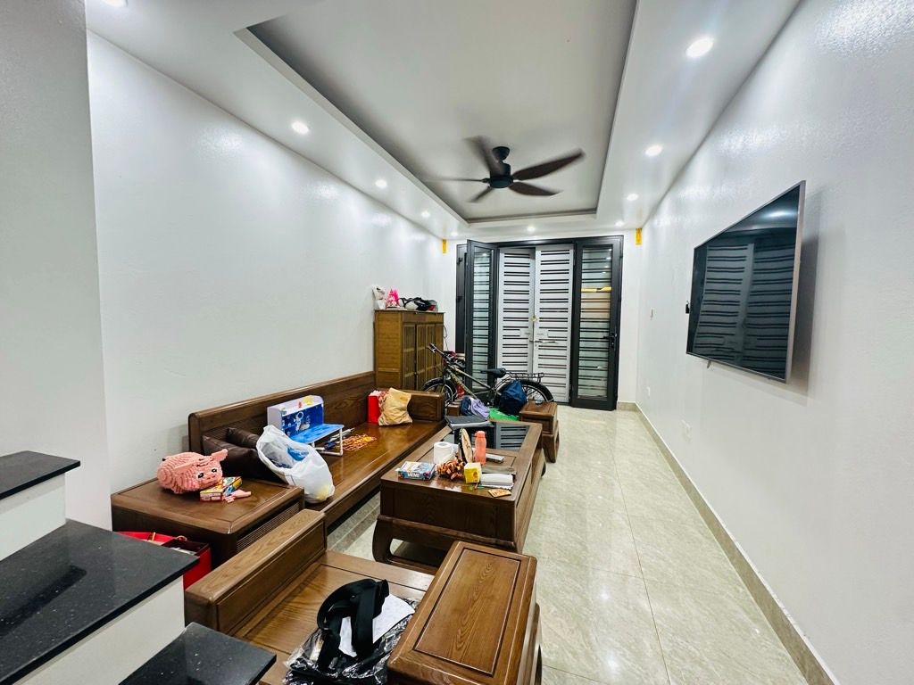 Bán nhà Nguyễn Lương Bằng - diện tích 35.7m2 4 tầng - Nhà đẹp ở ngay - giá 12,9 tỷ