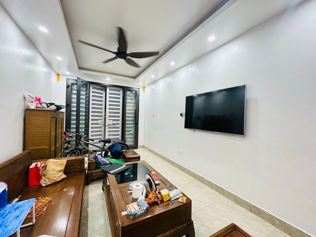 Bán nhà Nguyễn Lương Bằng - diện tích 35.7m2 4 tầng - Nhà đẹp ở ngay - giá 12,9 tỷ