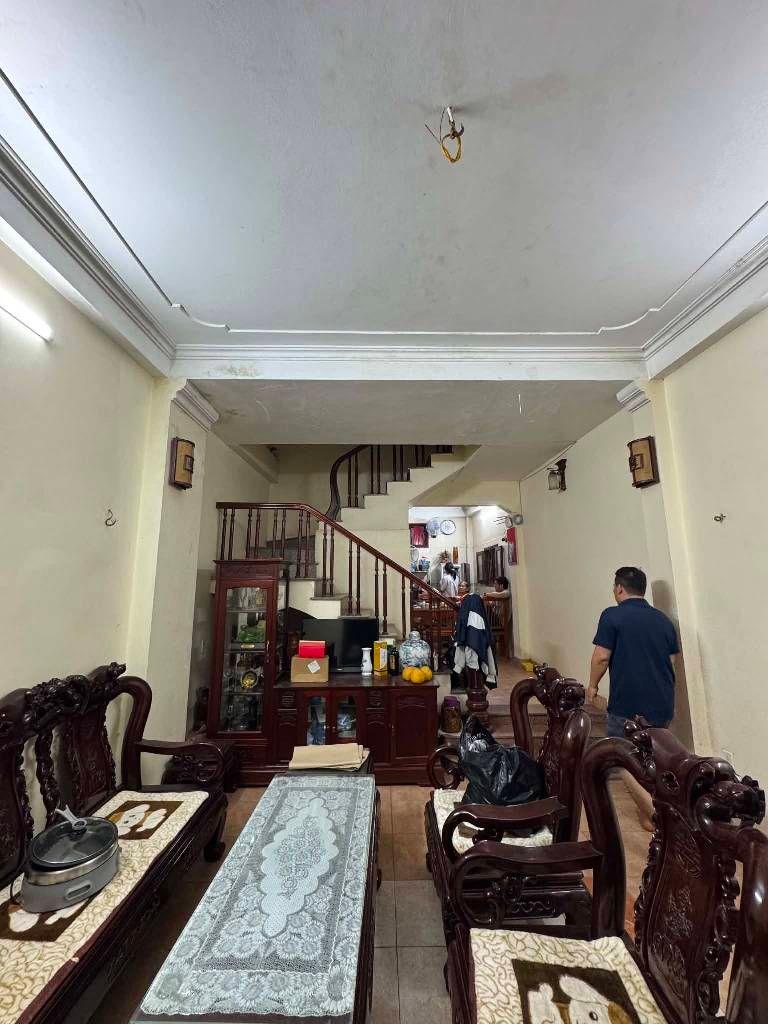 Bán nhà Hoàng Liệt - diện tích 50.3m2 4 tầng - MẶT PHÓ Ô TÔ TRÁNH - giá 14,8 tỷ