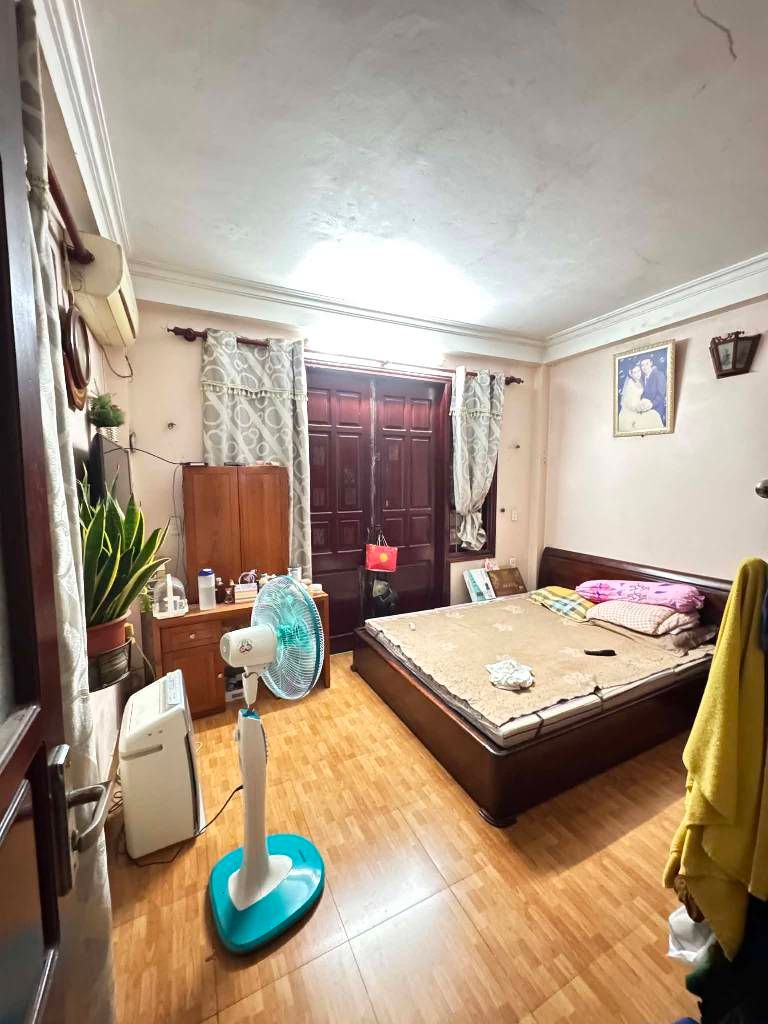 Bán nhà Hoàng Liệt - diện tích 50.3m2 4 tầng - MẶT PHÓ Ô TÔ TRÁNH - giá 14,8 tỷ