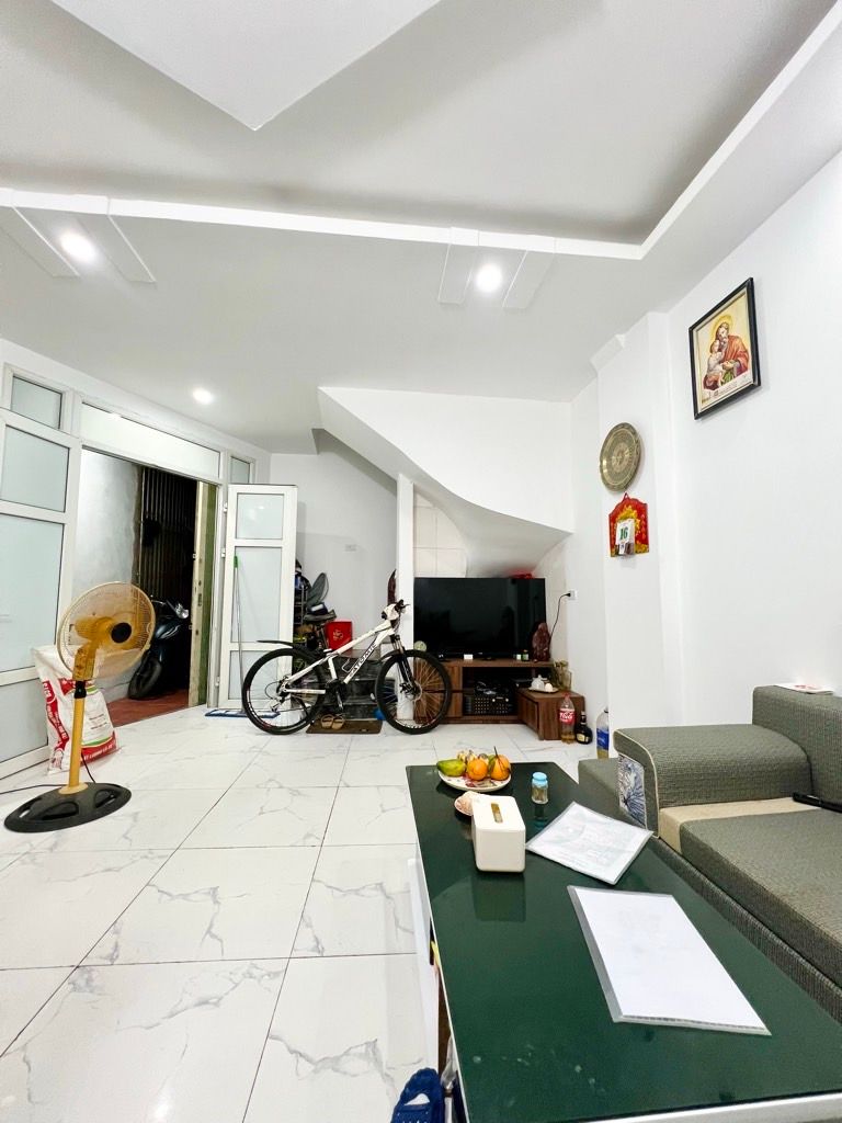 Bán nhà Nam Dư - diện tích 35.5m2 5 tầng - RA Ô TÔ - giá 5 tỷ