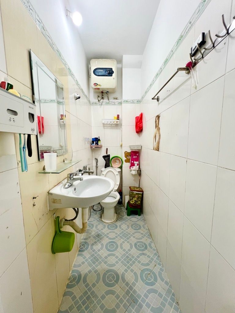 Bán nhà Nam Dư - diện tích 35.5m2 5 tầng - RA Ô TÔ - giá 5 tỷ