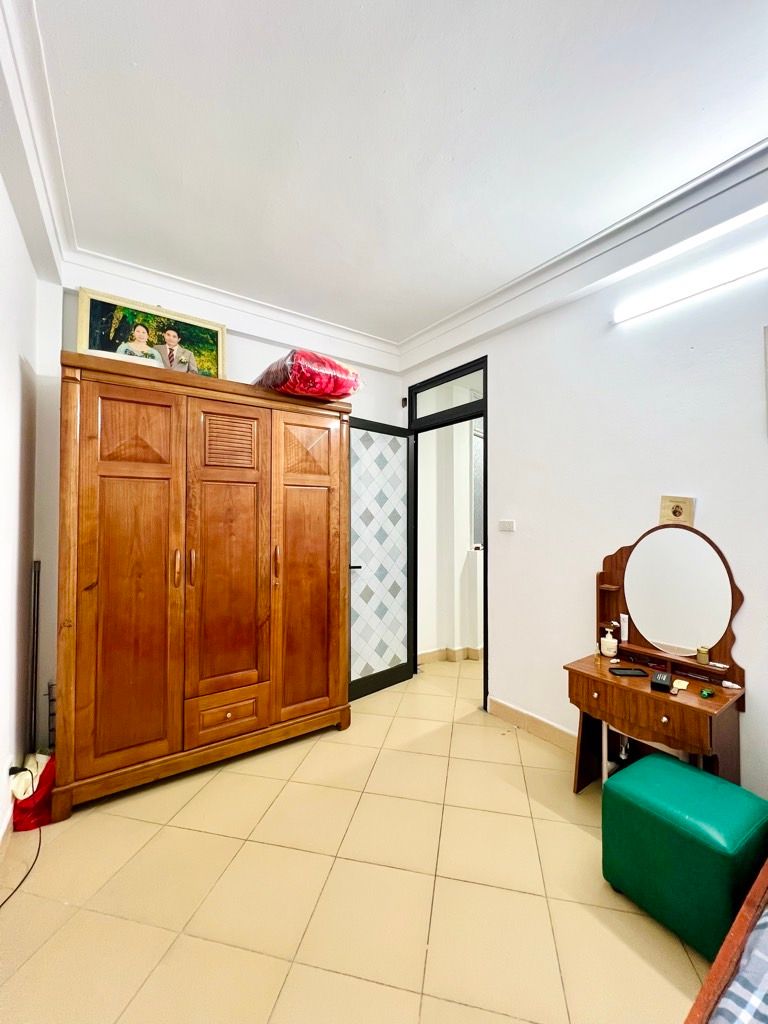 Bán nhà Nam Dư - diện tích 35.5m2 5 tầng - RA Ô TÔ - giá 5 tỷ