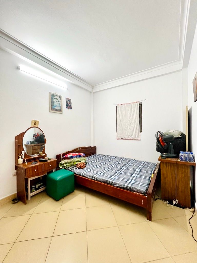 Bán nhà Nam Dư - diện tích 35.5m2 5 tầng - RA Ô TÔ - giá 5 tỷ