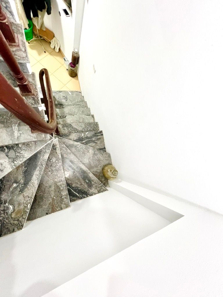 Bán nhà Nam Dư - diện tích 35.5m2 5 tầng - RA Ô TÔ - giá 5 tỷ