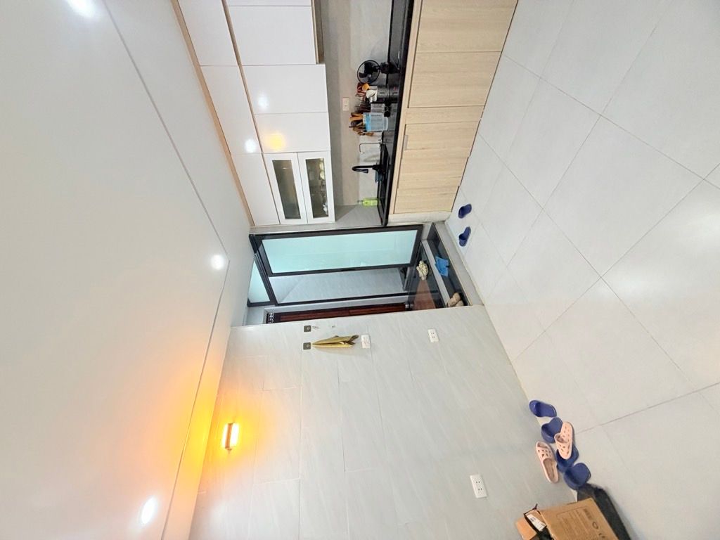 Bán nhà Phố 8/3 - diện tích 33,4m2 1 tầng - ô tô đỗ cửa - giá 5,3 tỷ