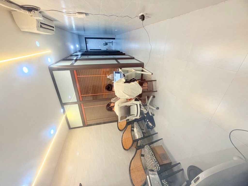 Bán nhà Phố 8/3 - diện tích 33,4m2 1 tầng - ô tô đỗ cửa - giá 5,3 tỷ