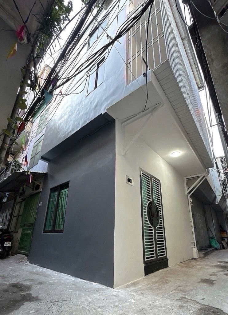 Bán nhà Vũ Tông Phan - diện tích 23m2 3 tầng - Lô góc thoáng sáng - giá 2,99 tỷ