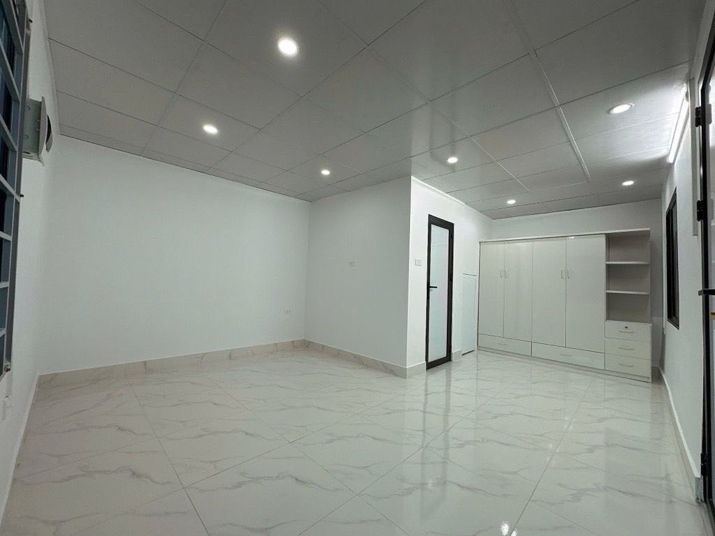 Bán nhà Vũ Tông Phan - diện tích 23m2 3 tầng - Lô góc thoáng sáng - giá 2,99 tỷ