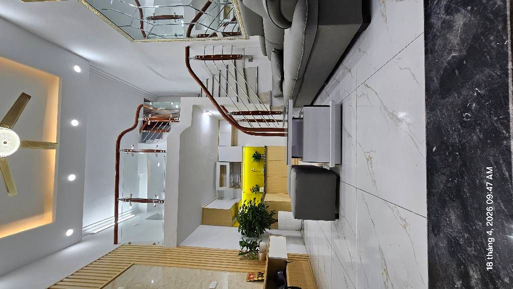 Bán nhà Hồng Mai - diện tích 18,6m2 5 tầng - Ô tô tránh - giá 6,38 tỷ