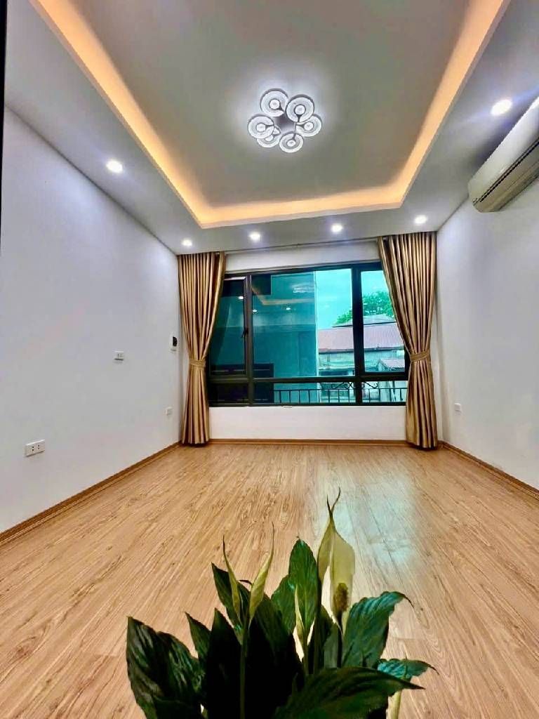 Bán nhà Hồng Mai - diện tích 18,6m2 5 tầng - Ô tô tránh - giá 6,38 tỷ