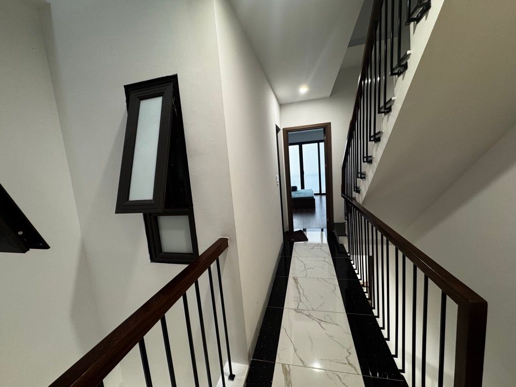 Bán nhà Phúc Thịnh - diện tích 50m2 4 tầng - Cực đẹp, gần Quốc lộ 3 - giá 6,15 tỷ