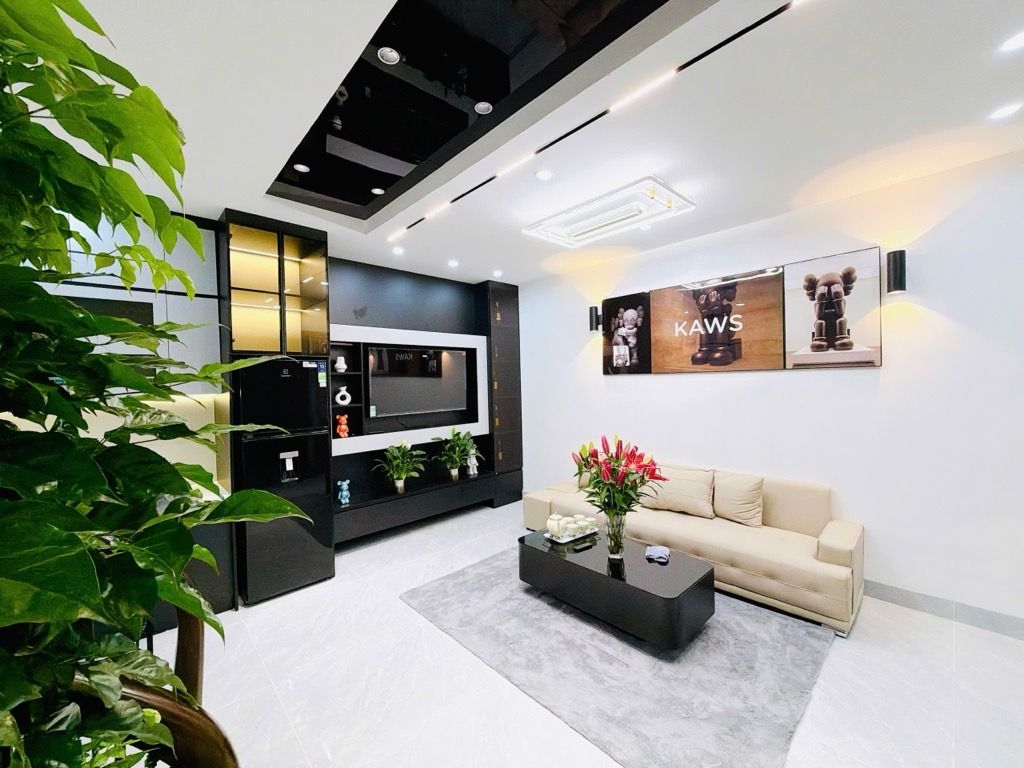 Bán nhà Minh Khai - diện tích 31m2 4 tầng - Nhà đẹp hiếm có - giá 7,75 tỷ