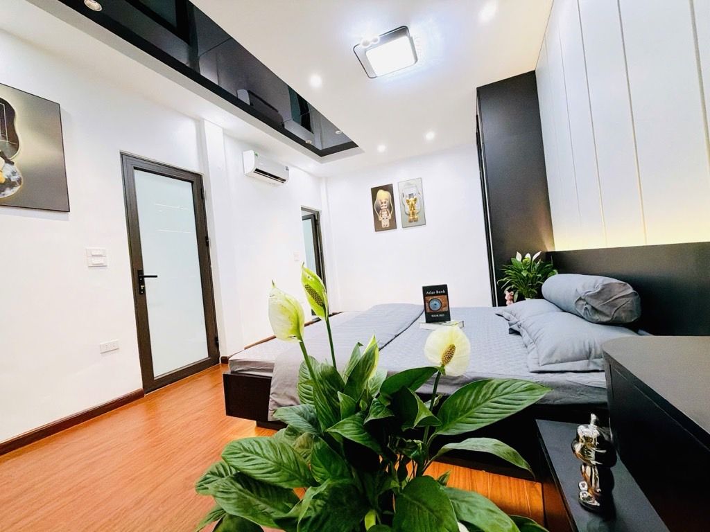 Bán nhà Minh Khai - diện tích 31m2 4 tầng - Nhà đẹp hiếm có - giá 7,75 tỷ