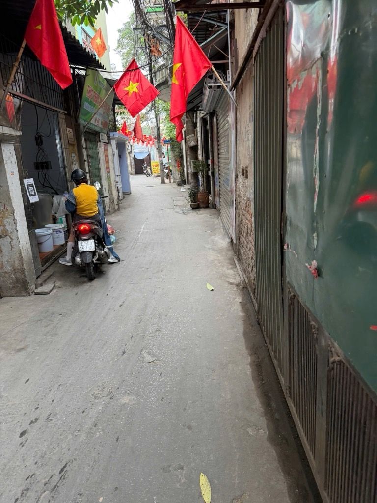 Bán nhà Minh Khai - diện tích 31m2 4 tầng - Nhà đẹp hiếm có - giá 7,75 tỷ