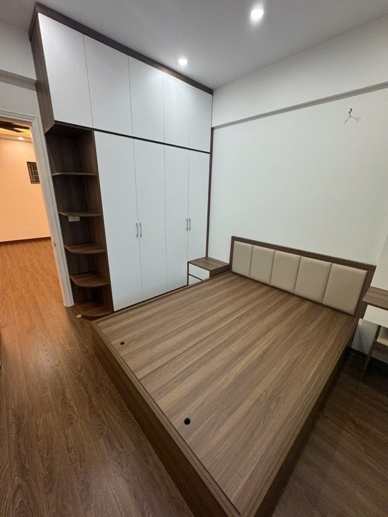 Bán nhà Trần Thủ Độ - diện tích 81m2 1 tầng - Lô góc - giá 5,75 tỷ