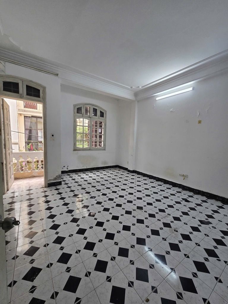 Bán nhà Trương Định - diện tích 62m2 4 tầng - ô tô tránh - giá 22,5 tỷ