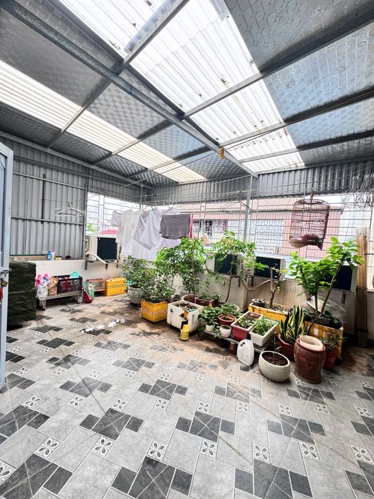 Bán nhà Trương Định - diện tích 43m2 5 tầng - Ô tô sát nhà - giá 13 tỷ