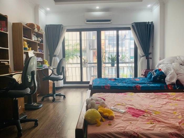 Bán nhà Đại Từ - diện tích 32,8m2 5 tầng - Nhà đẹp hiếm có - giá 9 tỷ