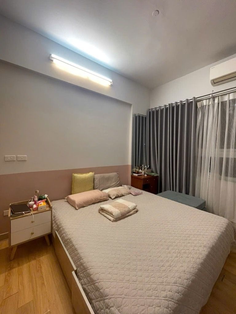 Bán nhà Hoàng Văn Thái - diện tích 67m2 1 tầng - Căn hộ đẹp, nội thất đầy đủ - giá 6,3 tỷ