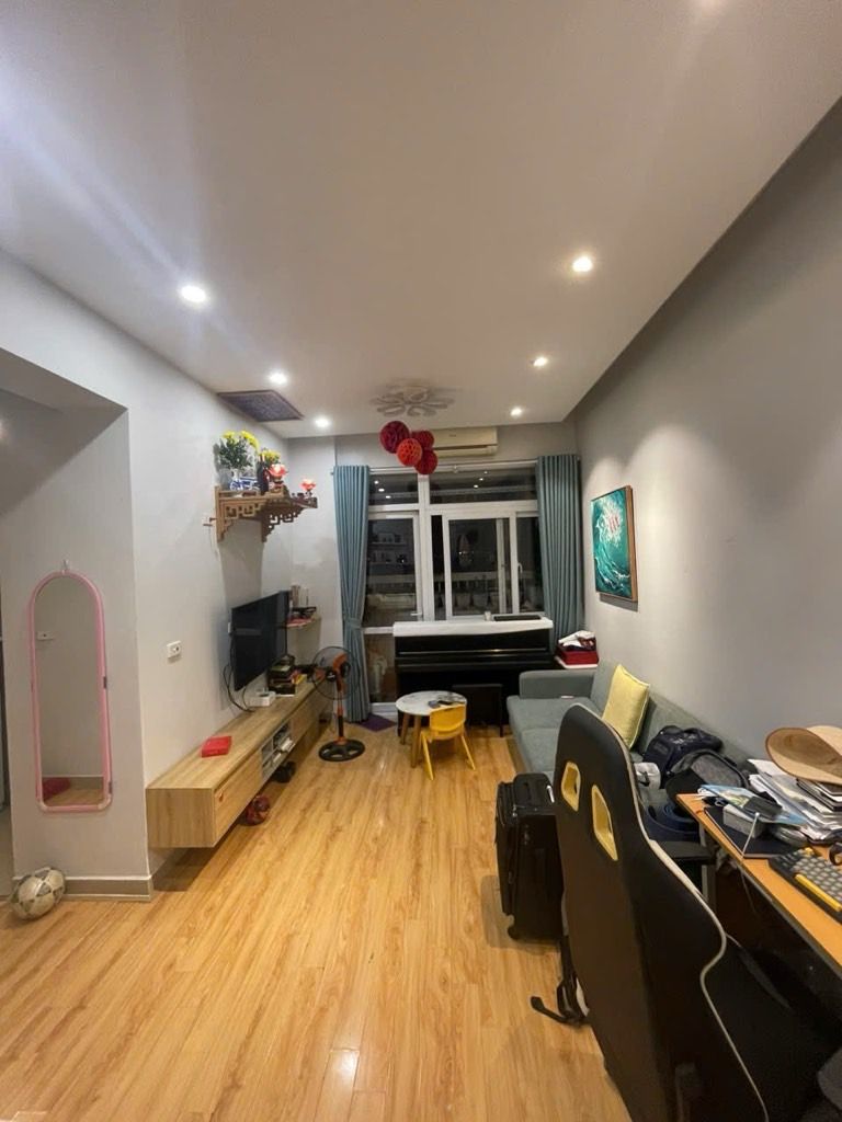 Bán nhà Hoàng Văn Thái - diện tích 67m2 1 tầng - Căn hộ đẹp, nội thất đầy đủ - giá 6,3 tỷ