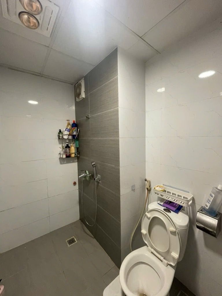 Bán nhà Hoàng Văn Thái - diện tích 67m2 1 tầng - Căn hộ đẹp, nội thất đầy đủ - giá 6,3 tỷ