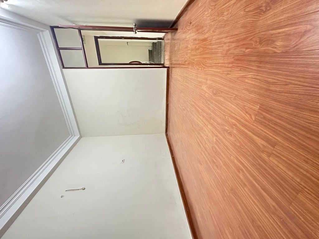 Bán nhà Khuất Duy Tiến - diện tích 30m2 6 tầng - Ô TÔ TRÁNH - giá 7,75 tỷ