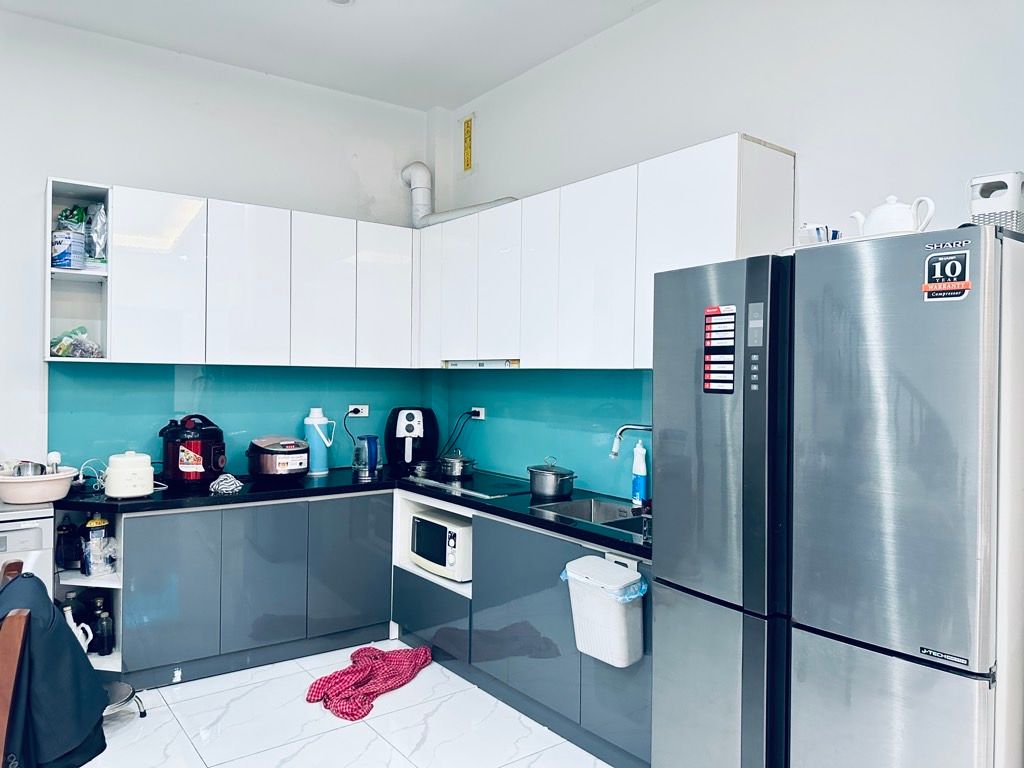 Bán nhà Định Công Hạ - diện tích 71.5m2 3 tầng - ô tô đỗ cửa - giá 7,5 tỷ