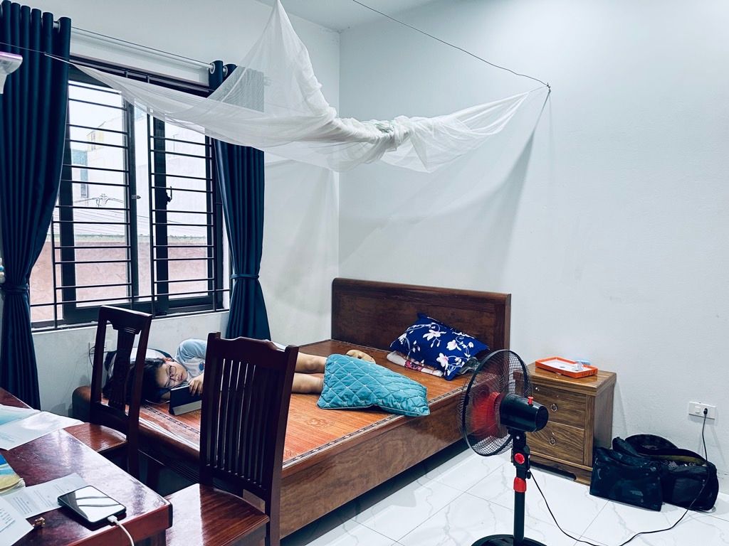 Bán nhà Định Công Hạ - diện tích 71.5m2 3 tầng - ô tô đỗ cửa - giá 7,5 tỷ