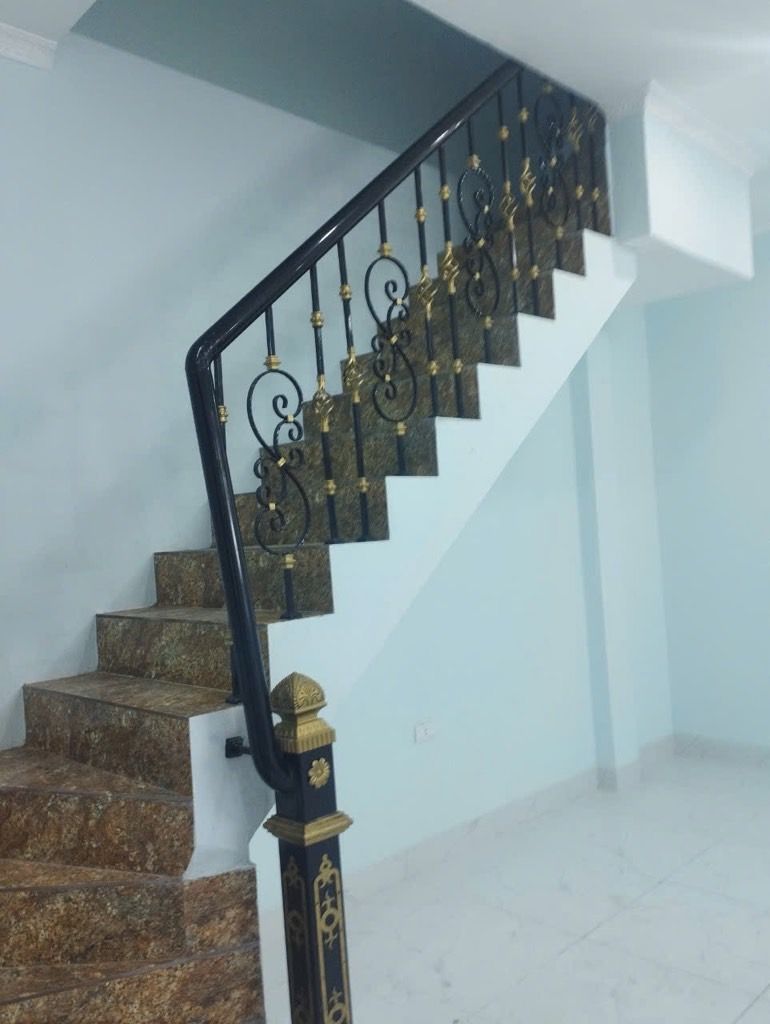 Bán nhà Định Công Hạ - diện tích 32.8m2 3 tầng - Lô góc - giá 4,6 tỷ