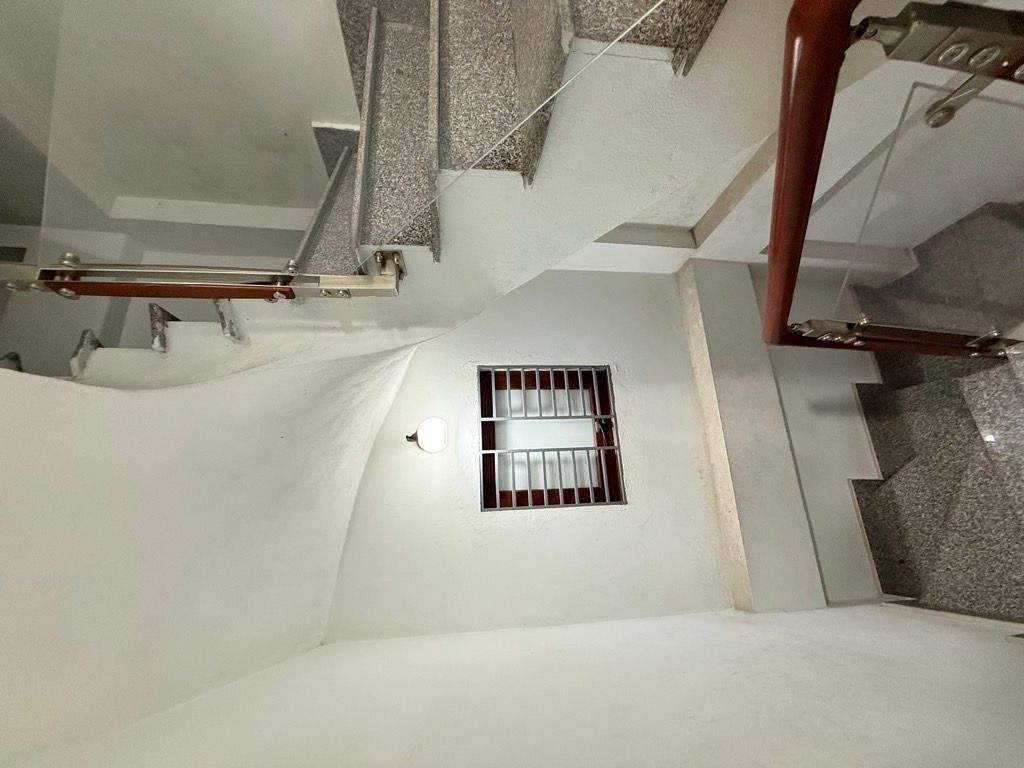 Bán nhà Tây Trà - diện tích 31m2 3 tầng - nhà dân xây cực chắc - giá 6,4 tỷ