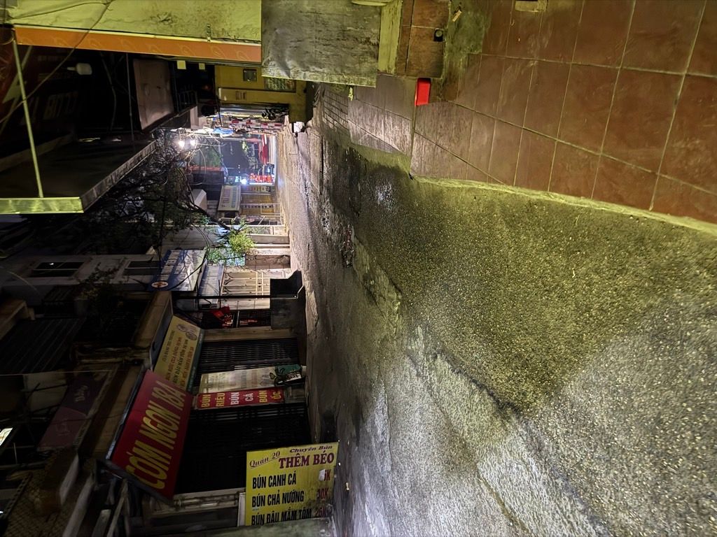 Bán nhà Láng - diện tích 52m2 2 tầng - ô tô đỗ cổng - giá 2,55 tỷ