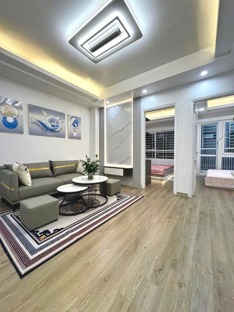 Bán nhà Láng - diện tích 52m2 2 tầng - ô tô đỗ cổng - giá 2,55 tỷ