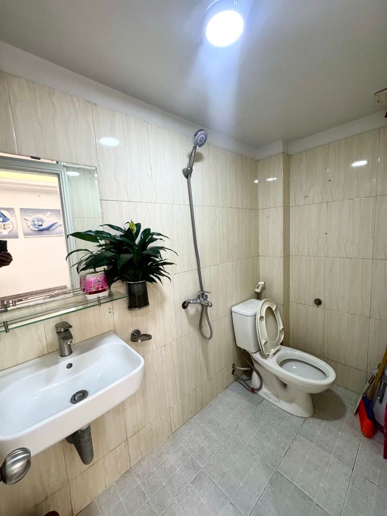 Bán nhà Láng - diện tích 52m2 2 tầng - ô tô đỗ cổng - giá 2,55 tỷ