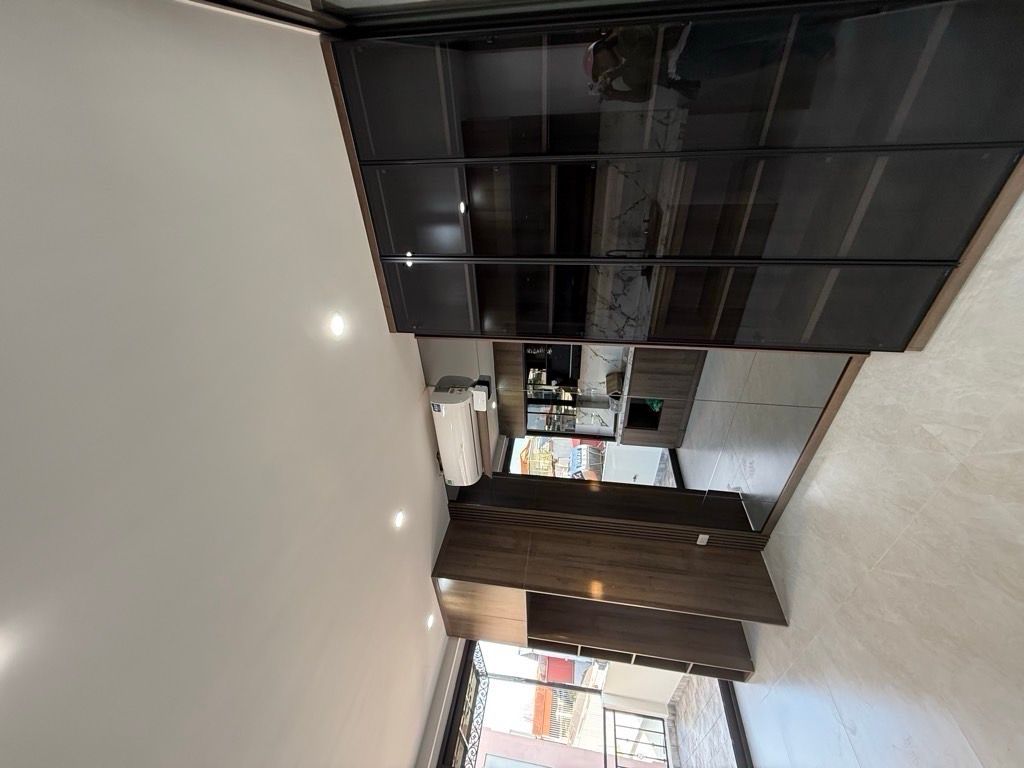 Bán nhà Trần Khát Chân - diện tích 34m2 6 tầng - Ô tô đỗ gần - giá 9,9 tỷ