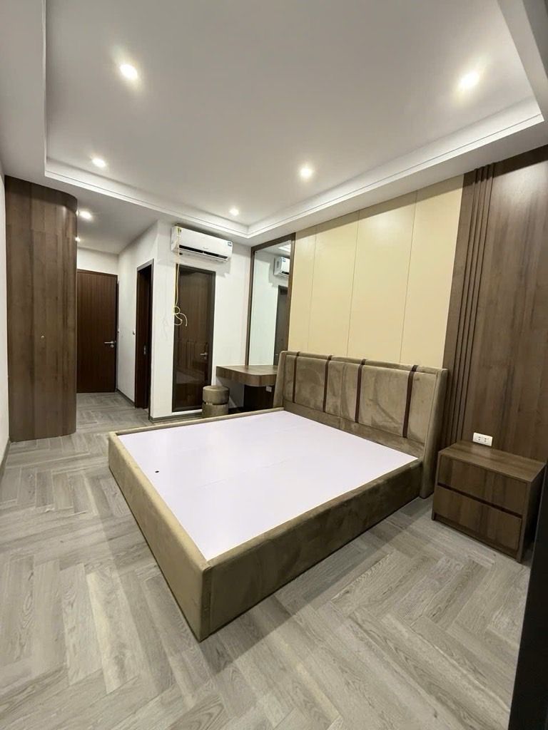 Bán nhà Trần Khát Chân - diện tích 34m2 6 tầng - Ô tô đỗ gần - giá 9,9 tỷ