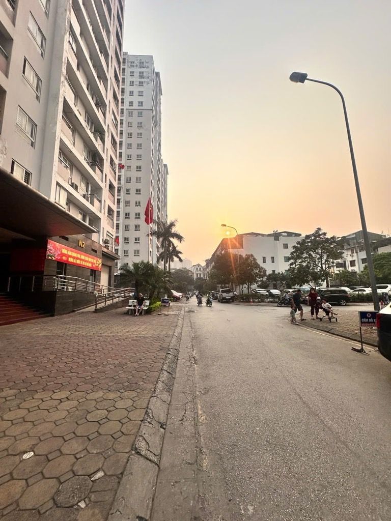 Bán nhà Hoàng Văn Thái - diện tích 67m2 13 tầng - Căn góc 3 thoáng - giá 6,5 tỷ