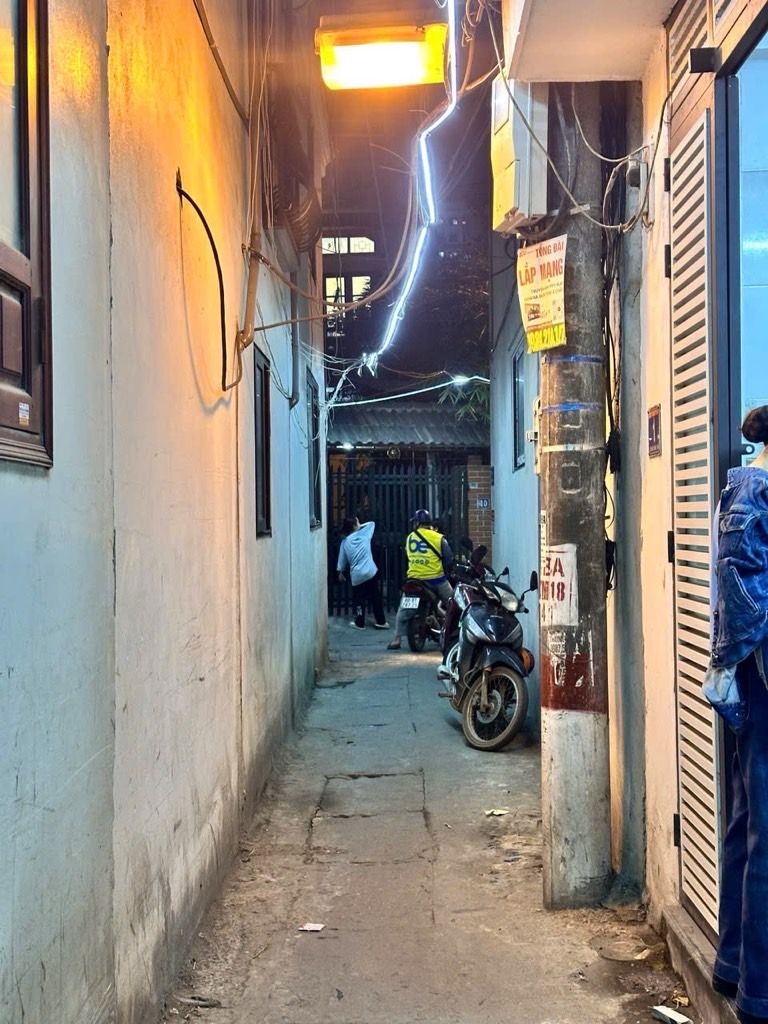 Bán nhà Tân Mai - diện tích 24m2 4 tầng - vị trí đẹp, khu vực đông dân cư - giá 3,2 tỷ