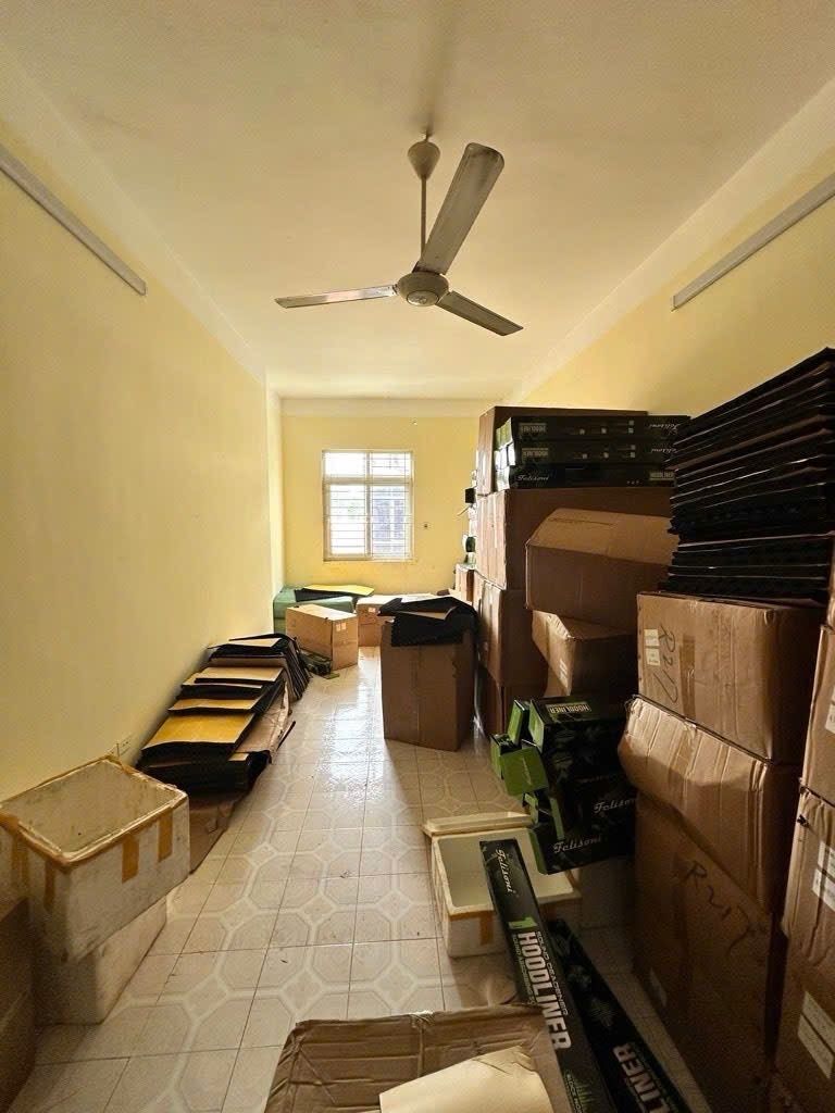 Bán nhà Lê Gia Đỉnh - diện tích 35,7m2 4 tầng - Kinh Doanh Sầm Uất - giá 11,5 tỷ