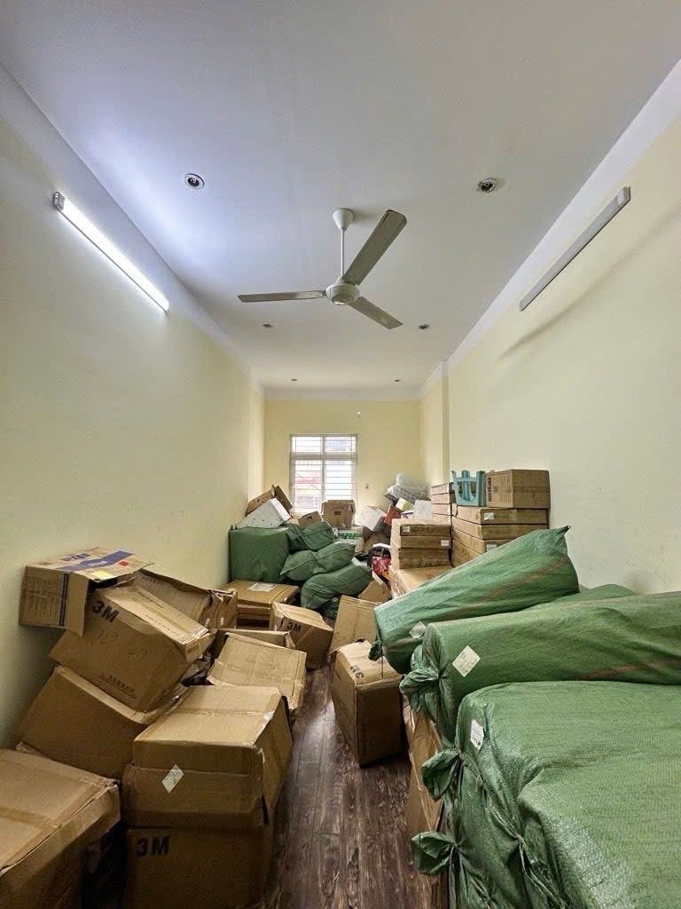 Bán nhà Lê Gia Đỉnh - diện tích 35,7m2 4 tầng - Kinh Doanh Sầm Uất - giá 11,5 tỷ