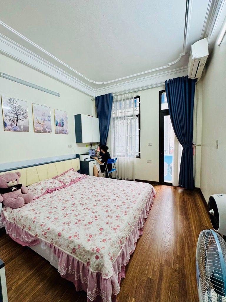 Bán nhà Đại Từ - diện tích 28m2 5 tầng - Ngõ rộng thoáng - giá 8 tỷ