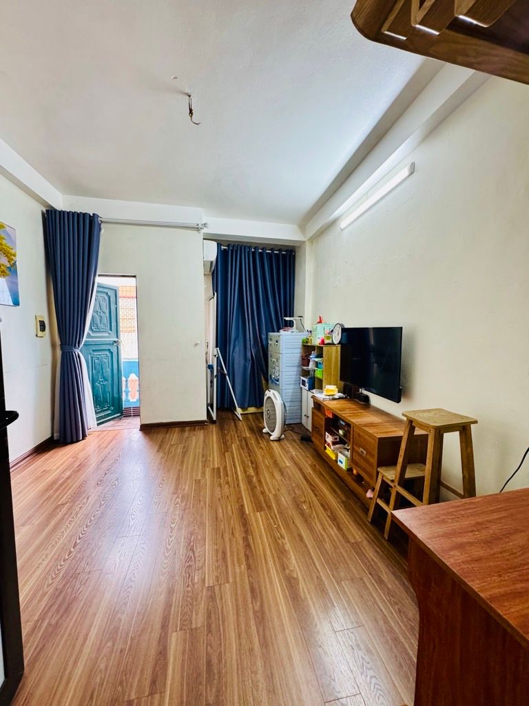 Bán nhà Đại Từ - diện tích 28m2 5 tầng - Ngõ rộng thoáng - giá 8 tỷ