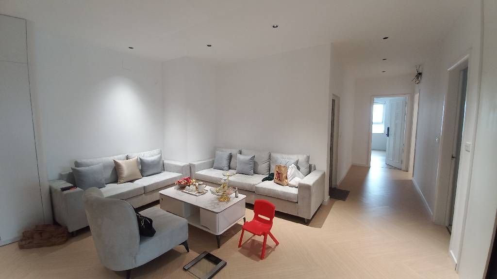 Bán nhà Thái Hà - diện tích 123.3m2 1 tầng - ô tô tránh - giá 13,5 tỷ