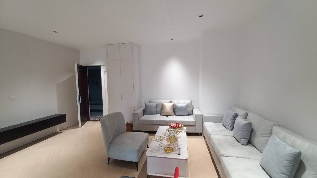 Bán nhà Thái Hà - diện tích 123.3m2 1 tầng - ô tô tránh - giá 13,5 tỷ